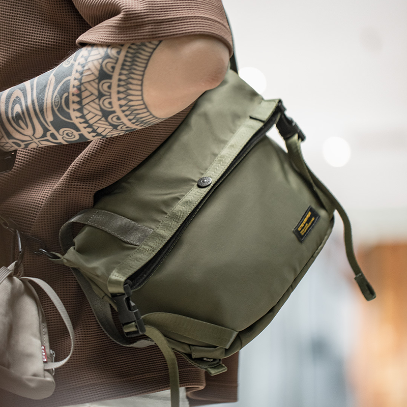 CYCLING BAG, CROSSBODY BAG, MESSENGER BAG WITH MULTI-FUNCTIONAL LARGE-CAPACITY