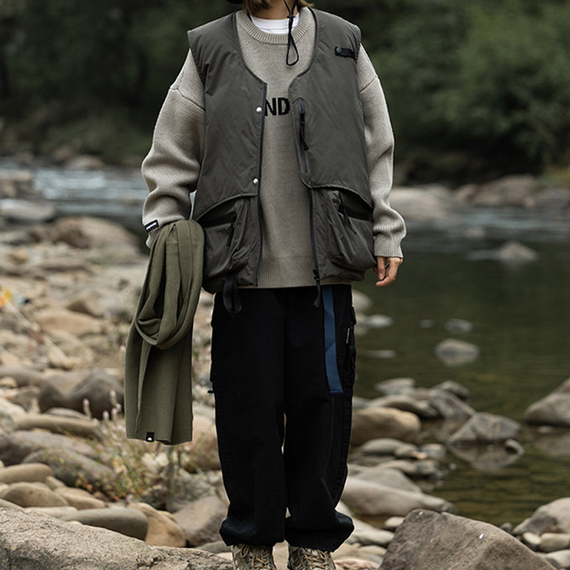 V-NECK TAPE TIGHTENING & ZIPPER PUFFER VEST