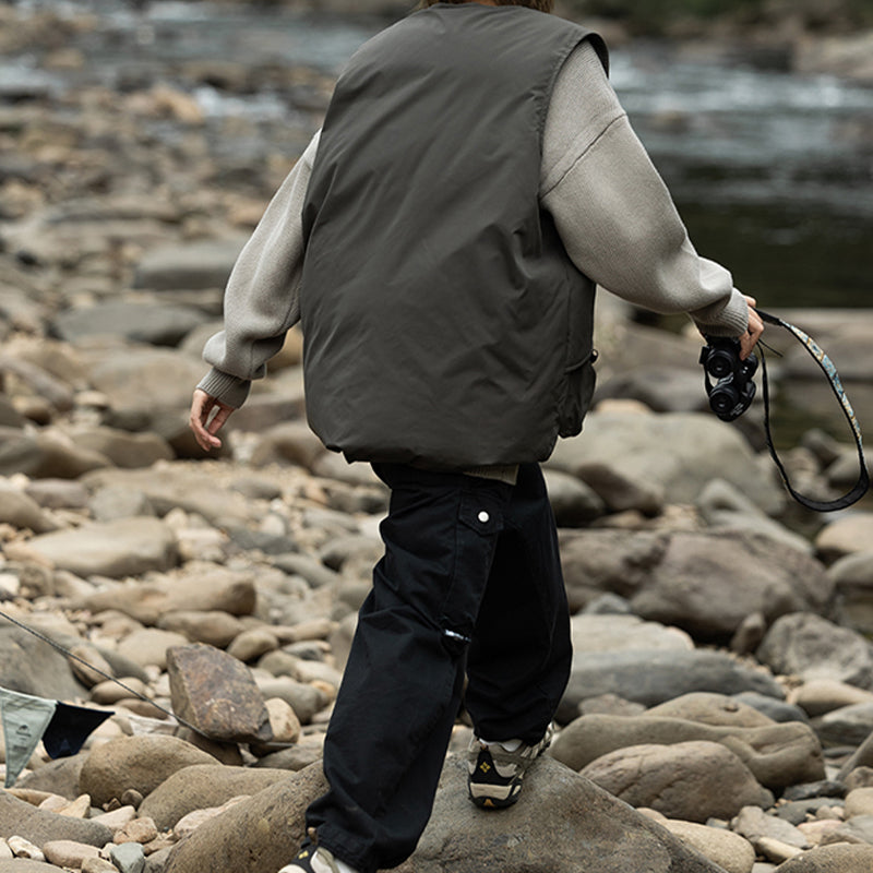 V-NECK TAPE TIGHTENING & ZIPPER PUFFER VEST