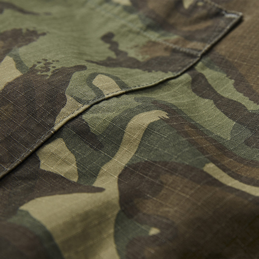 CAMO LARGE & DEEP POCKET KNEE SHORTS PANTS