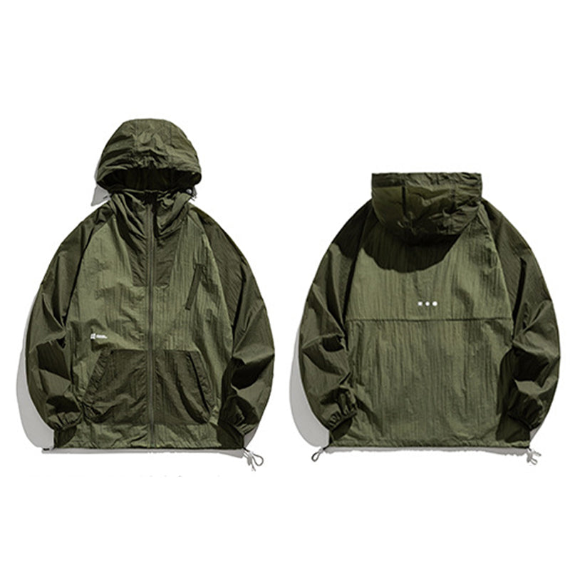 MOUNTING LIGHTWEIGHT OUTFITS UPF50+